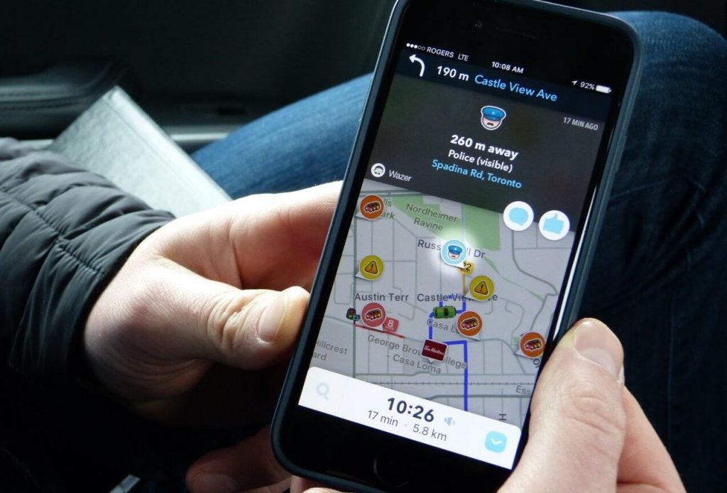 download waze v google maps